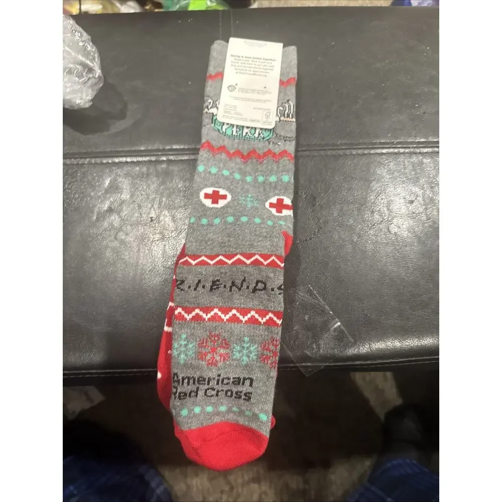 FRIENDS crew unisex socks HOLIDAY limited edition from RED CROSS